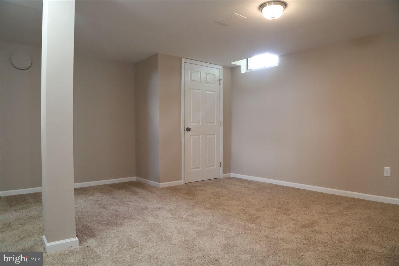 28 South Biesecker Rd Spring Grove Pa York, PA 17408 - Photo 12 of 21