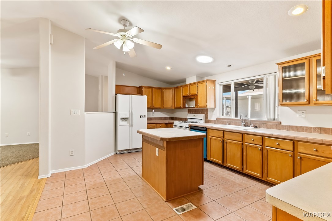 1545 East El Rodeo Road, Unit 62 Fort Mohave, AZ 86426 - Photo 12 of 60 Gallery Image 12