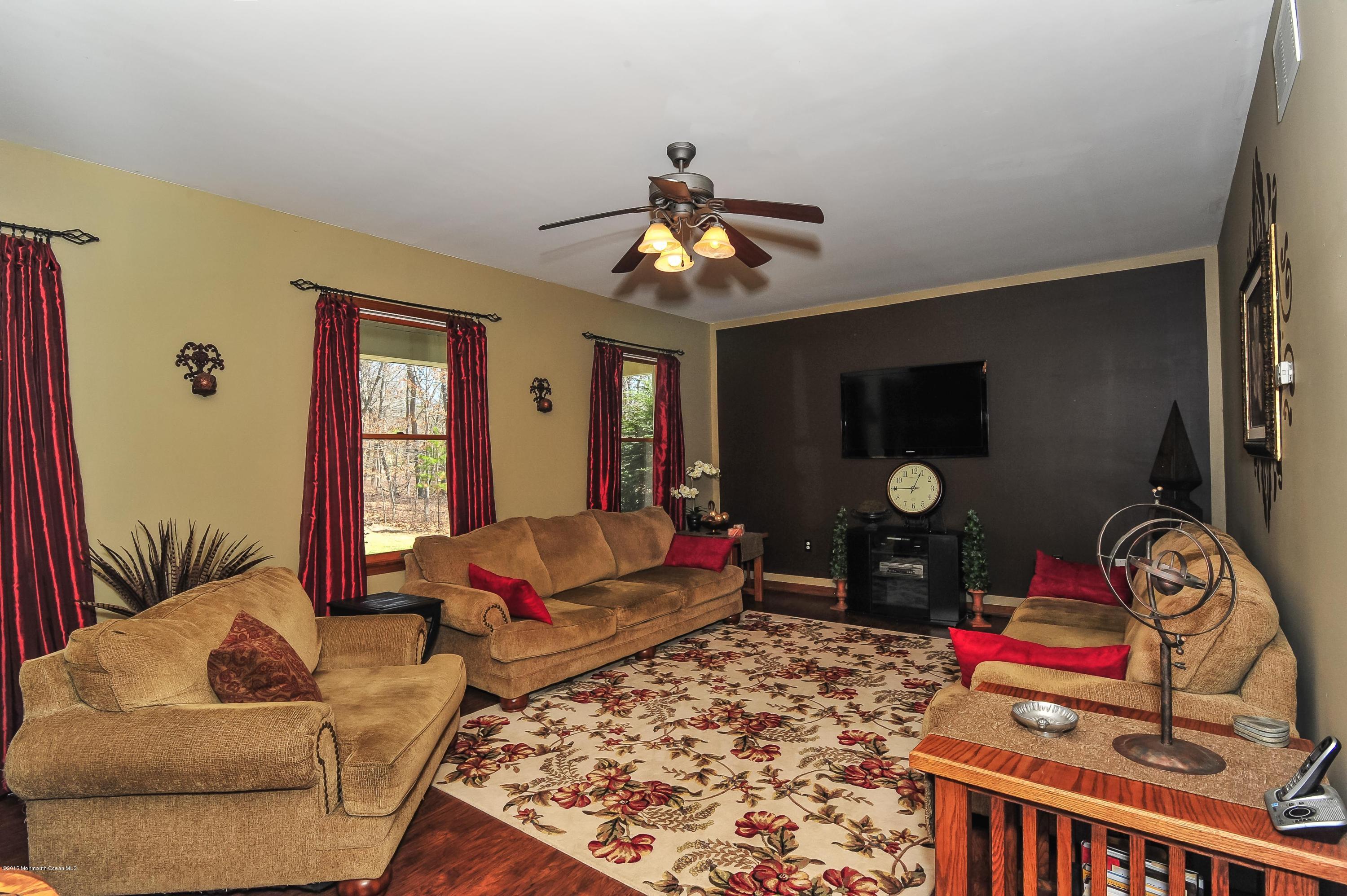310 Clearstream Road Jackson, NJ 08527 - Photo 14 of 28 DSC_8631