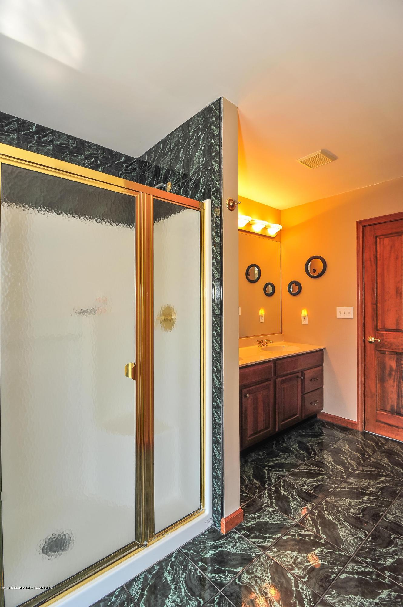 310 Clearstream Road Jackson, NJ 08527 - Photo 19 of 28 DSC_8657