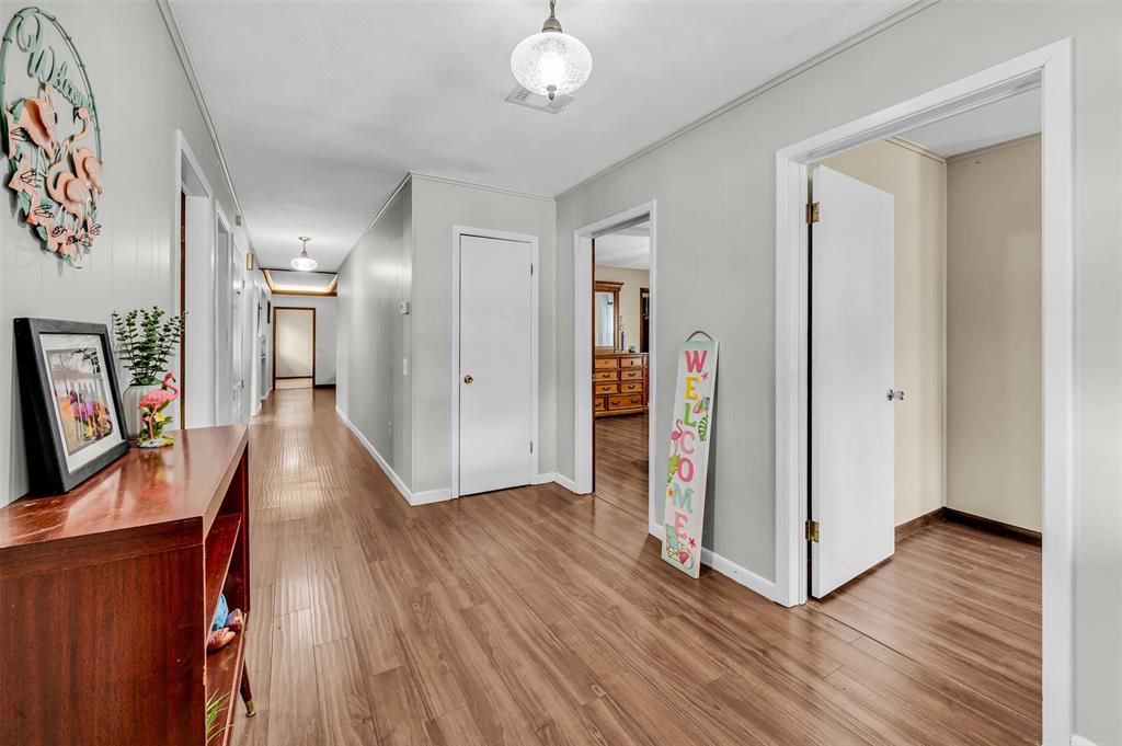 609 South Elm Street Weatherford, TX 76086 - Photo 11 of 35