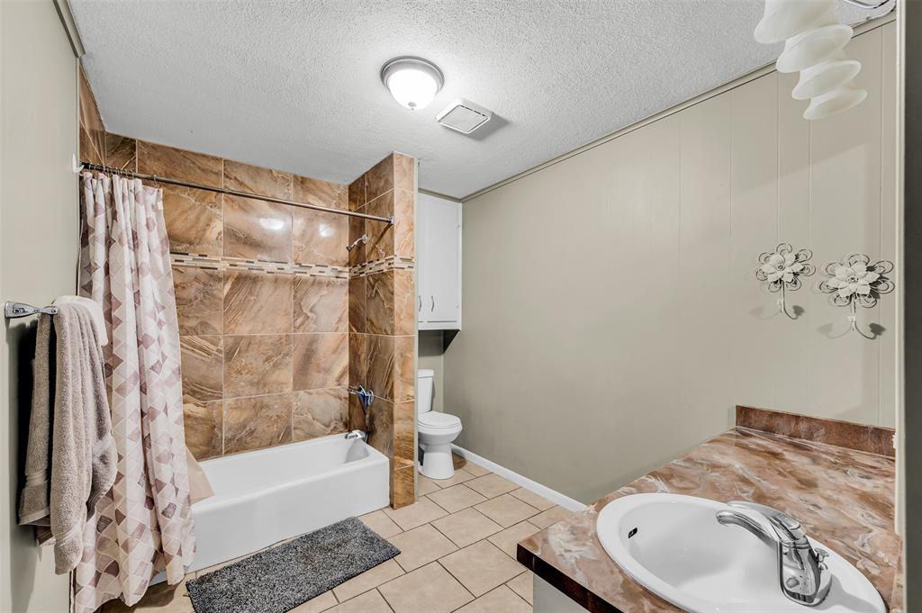 609 South Elm Street Weatherford, TX 76086 - Photo 14 of 35