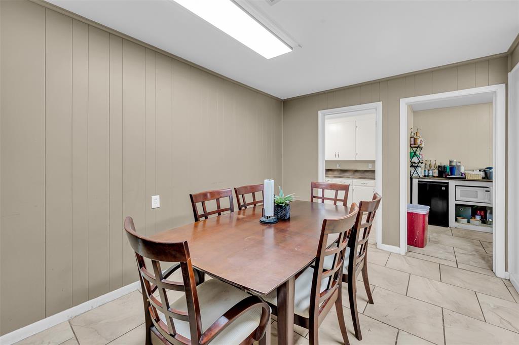 609 South Elm Street Weatherford, TX 76086 - Photo 15 of 35