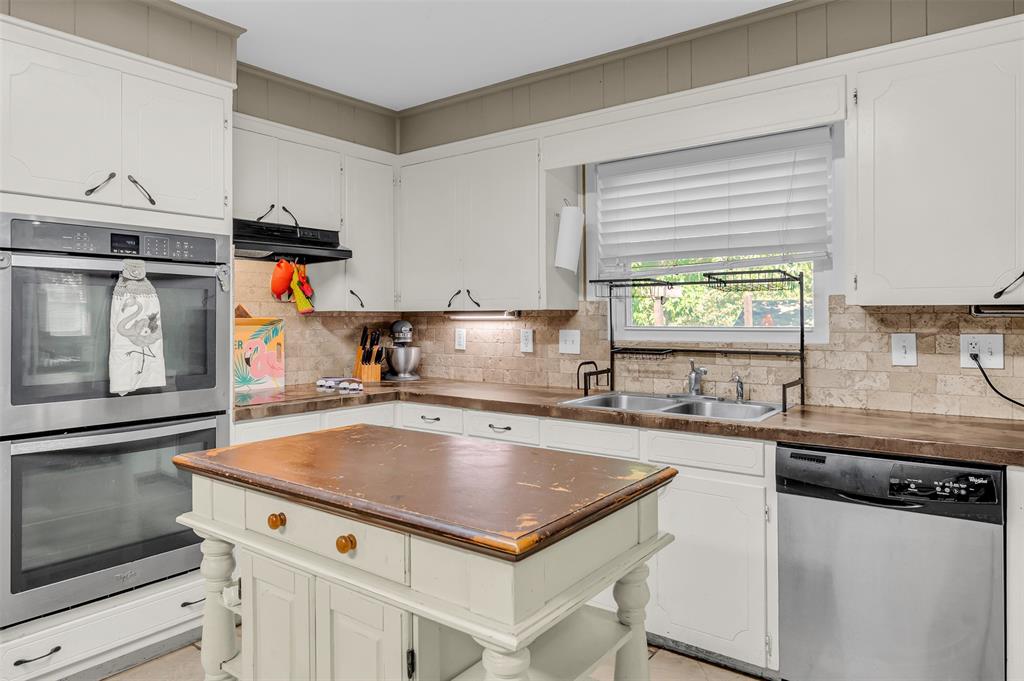 609 South Elm Street Weatherford, TX 76086 - Photo 16 of 35