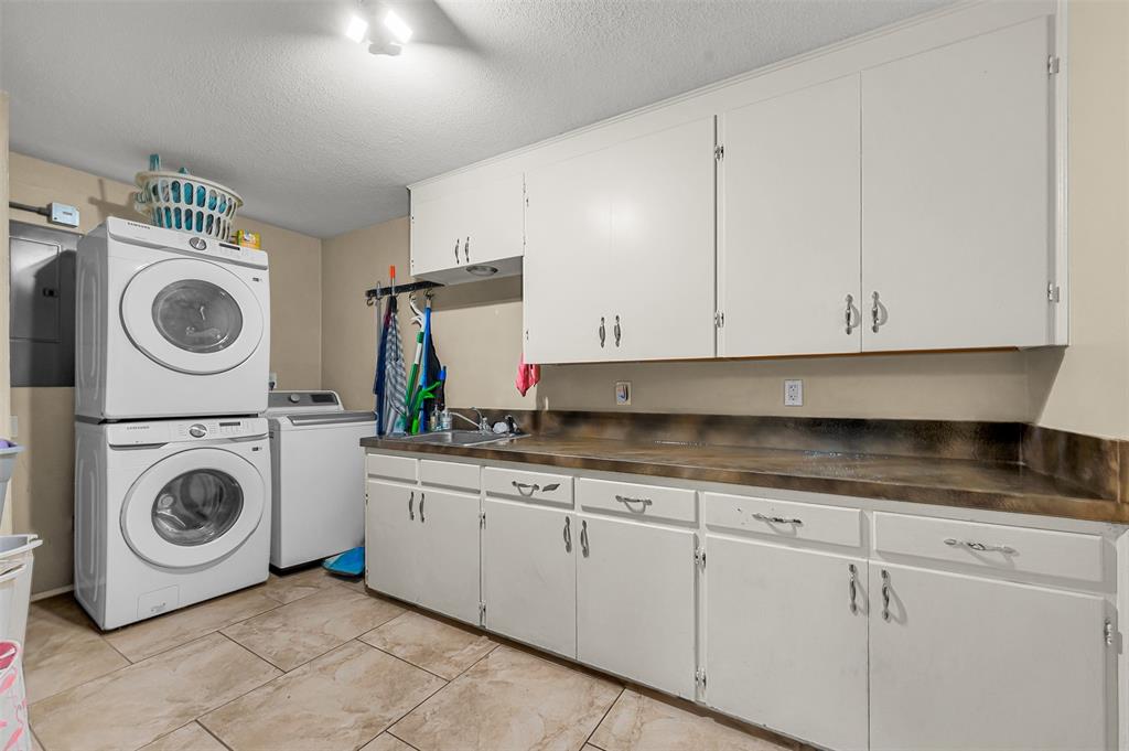 609 South Elm Street Weatherford, TX 76086 - Photo 21 of 35