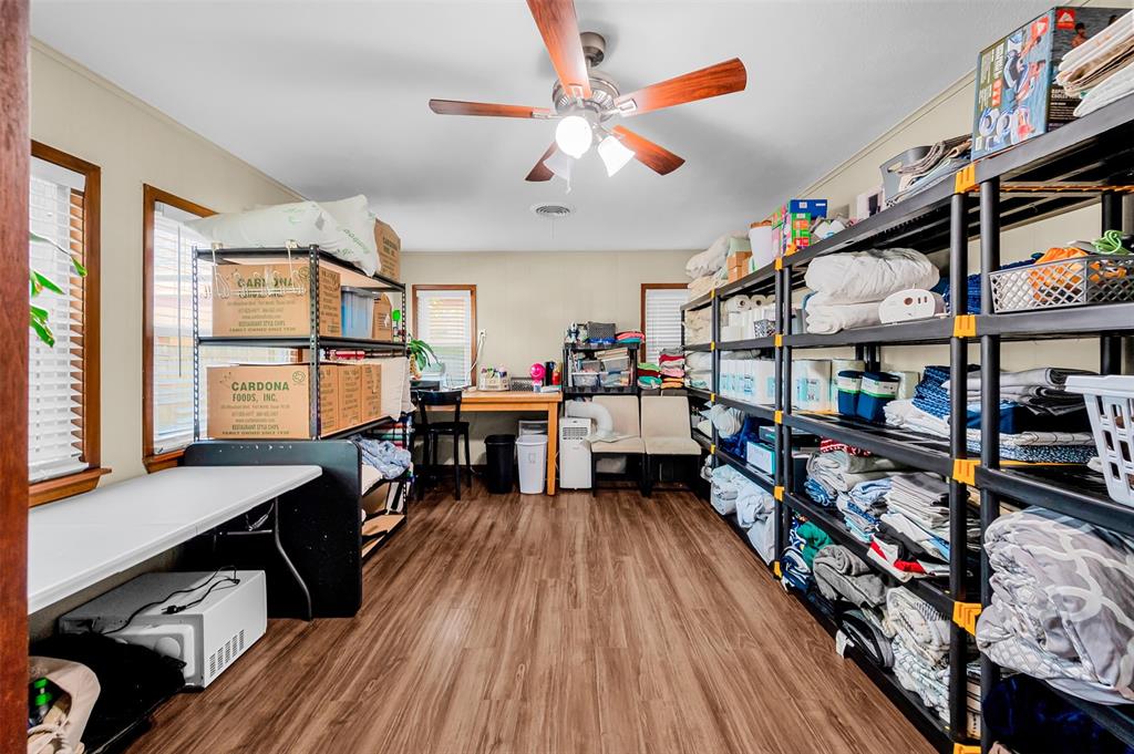 609 South Elm Street Weatherford, TX 76086 - Photo 25 of 35