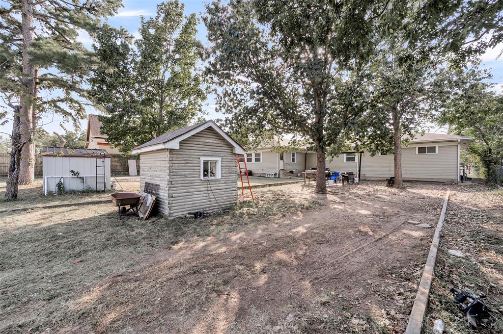 609 South Elm Street Weatherford, TX 76086 - Photo 27 of 35