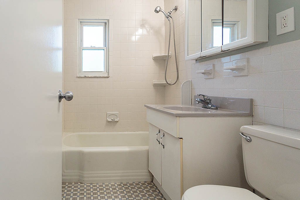 33 Jacqueline Road, Unit C Waltham, MA 02452 - Photo 13 of 22 Gallery Image 13