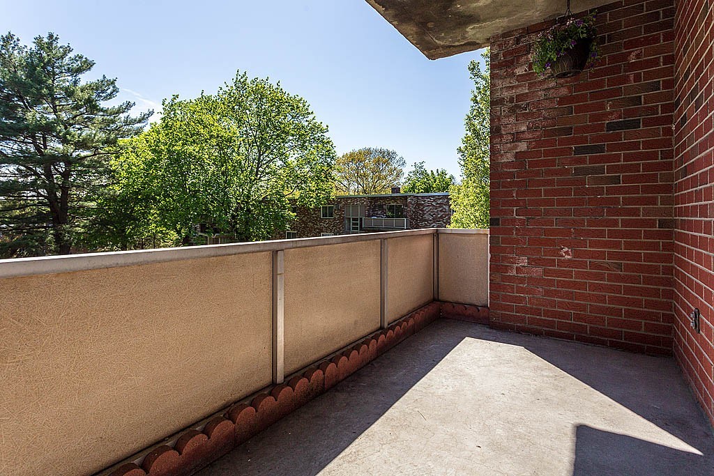 33 Jacqueline Road, Unit C Waltham, MA 02452 - Photo 16 of 22 Gallery Image 16