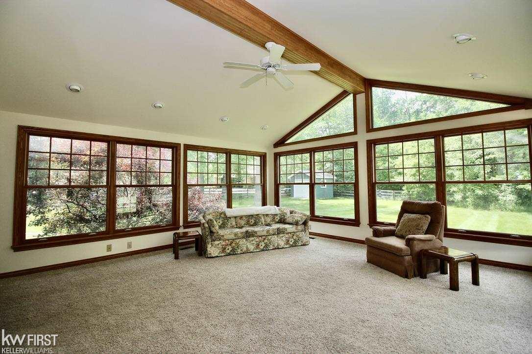 7258 Porter Road Grand Blanc, MI 48439 - Photo 15 of 47 50044313-14.JPG