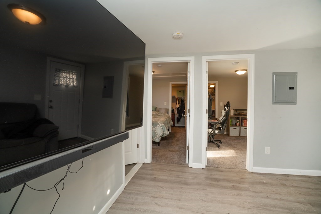 51 Haverhill Road Amesbury, MA 01913 - Photo 12 of 29 Gallery Image 12