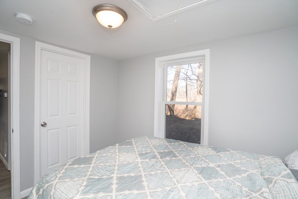 51 Haverhill Road Amesbury, MA 01913 - Photo 15 of 29 Gallery Image 15