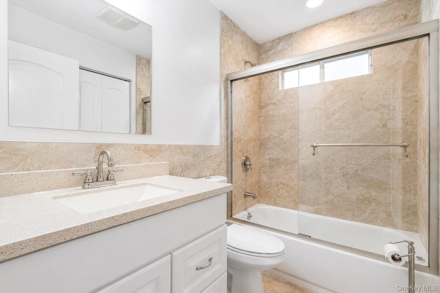 232 Belfast Lane Ridge, NY 11961 - Photo 18 of 33 Gallery Image 18