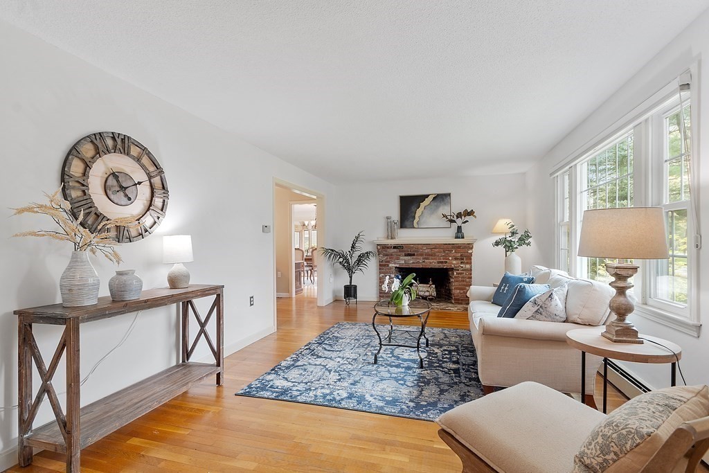 190 High Plain Road Andover, MA 01810 - Photo 4 of 42 Gallery Image 4