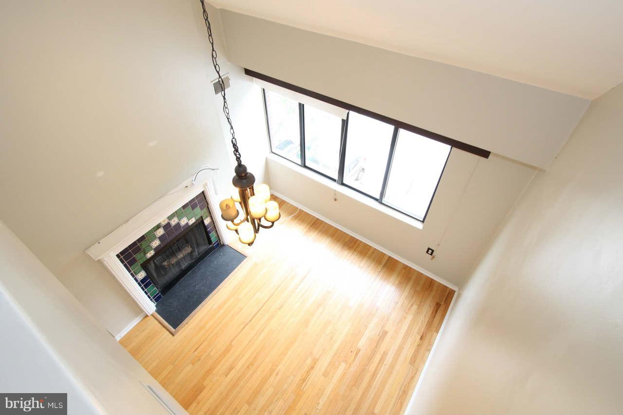 1810 Kalorama Road Northwest, Unit B4 Washington, DC 20009 - Photo 8 of 29 Interior (General)