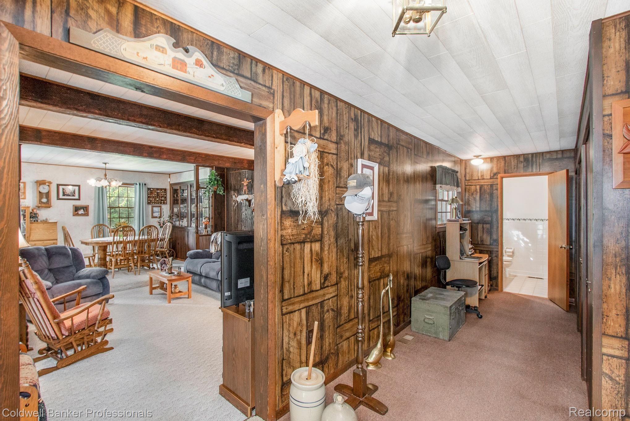 2537 Carpenter Road Lapeer, MI 48446 - Photo 9 of 26 Mud Room