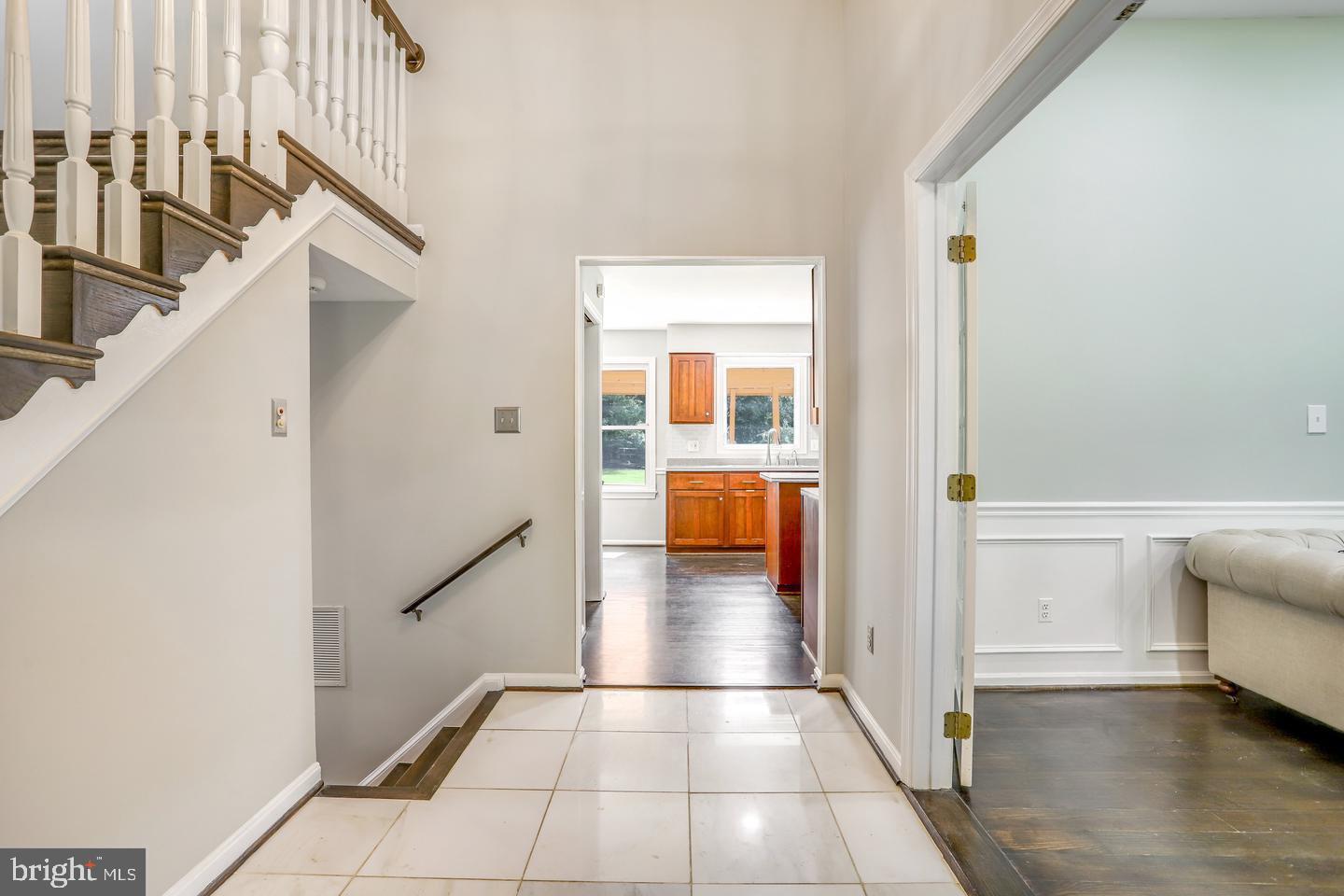 931 Welham Green Road Great Falls, VA 22066 - Photo 17 of 75 a view of a hallway view with staircase