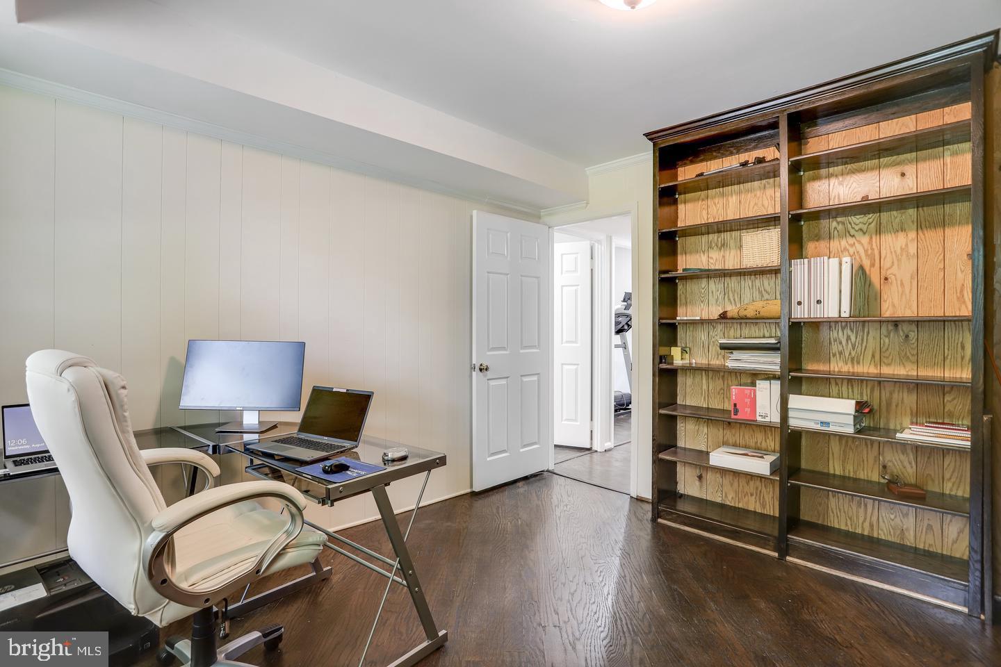 931 Welham Green Road Great Falls, VA 22066 - Photo 32 of 75