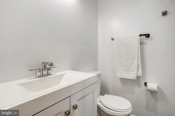 $5,500 | 931 Welham Green Road, Great Falls, VA 22066