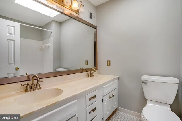 $5,300 | 931 Welham Green Road, Great Falls, VA 22066