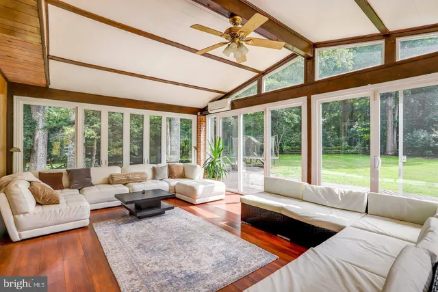 $5,300 | 931 Welham Green Road, Great Falls, VA 22066