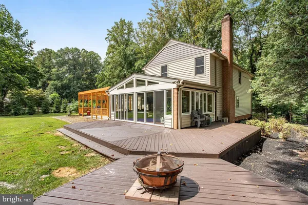 $5,500 | 931 Welham Green Road, Great Falls, VA 22066