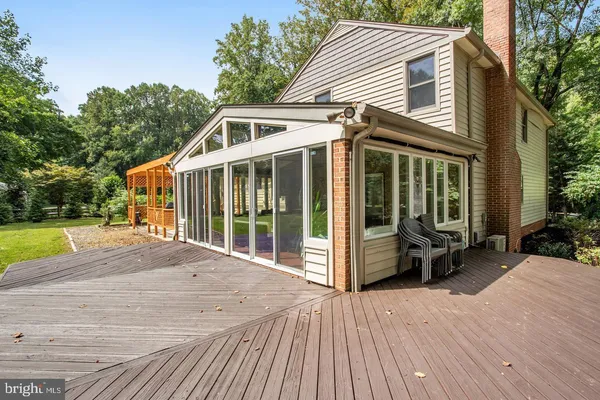 $5,500 | 931 Welham Green Road, Great Falls, VA 22066