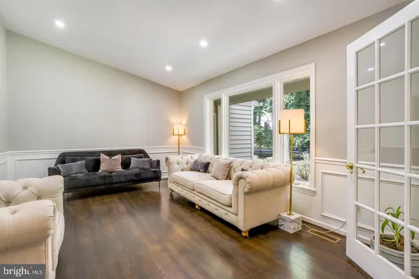 $5,500 | 931 Welham Green Road, Great Falls, VA 22066