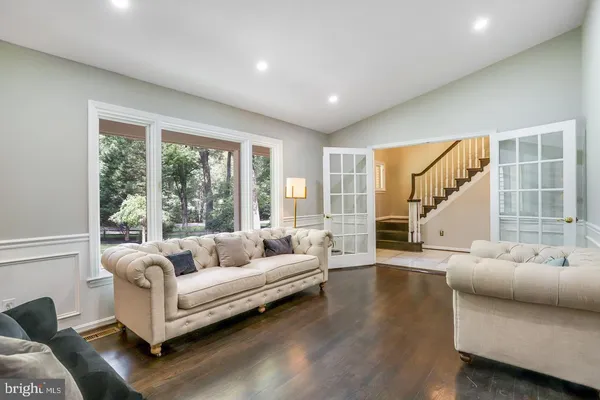 $5,500 | 931 Welham Green Road, Great Falls, VA 22066