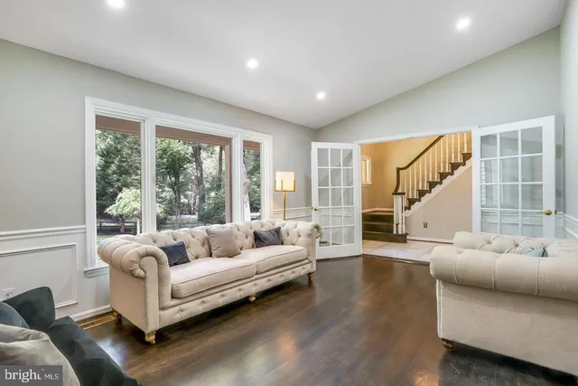 $5,300 | 931 Welham Green Road, Great Falls, VA 22066