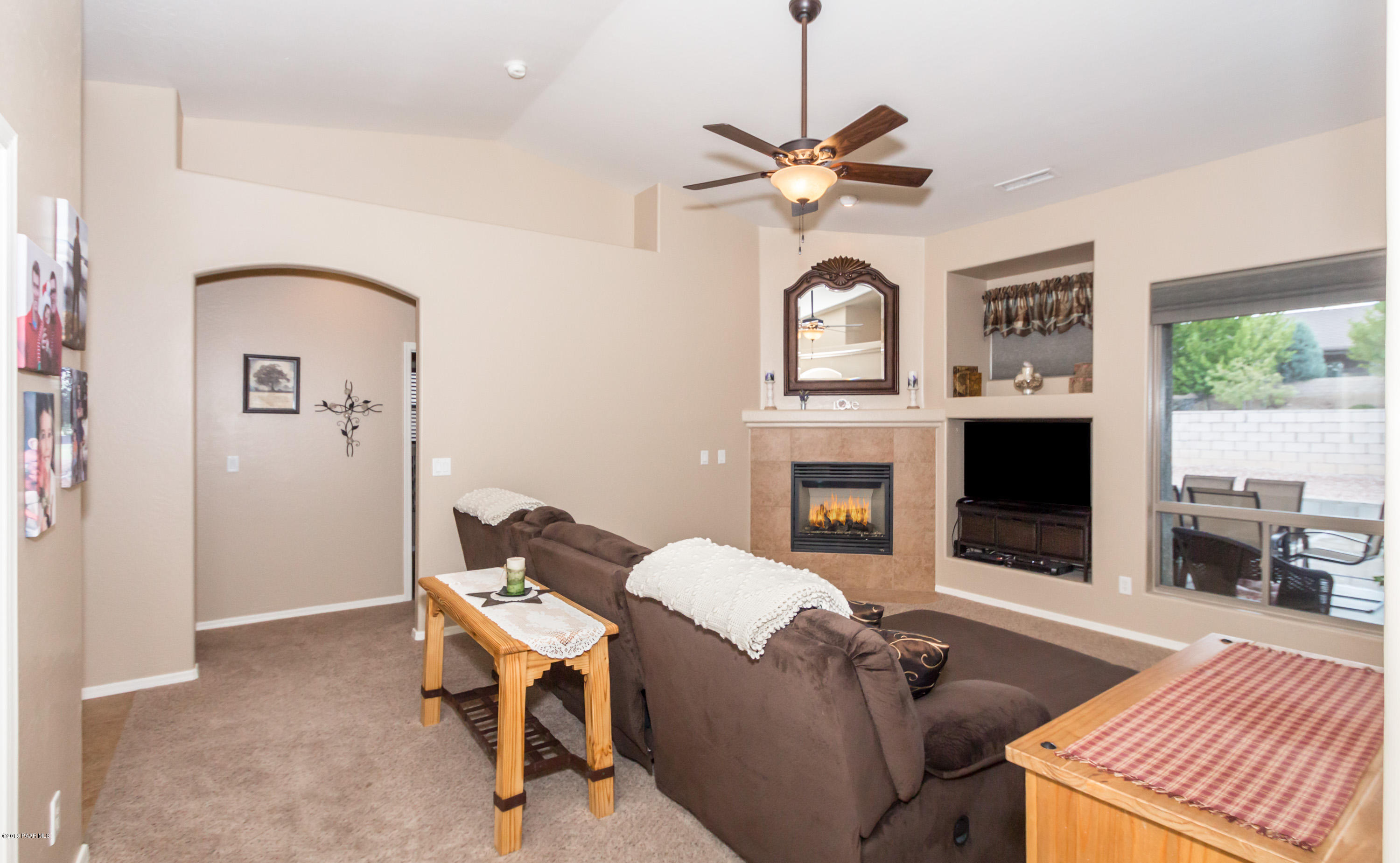 4532 North Reston Place Prescott Valley, AZ 86314 - Photo 4 of 27 Living Room