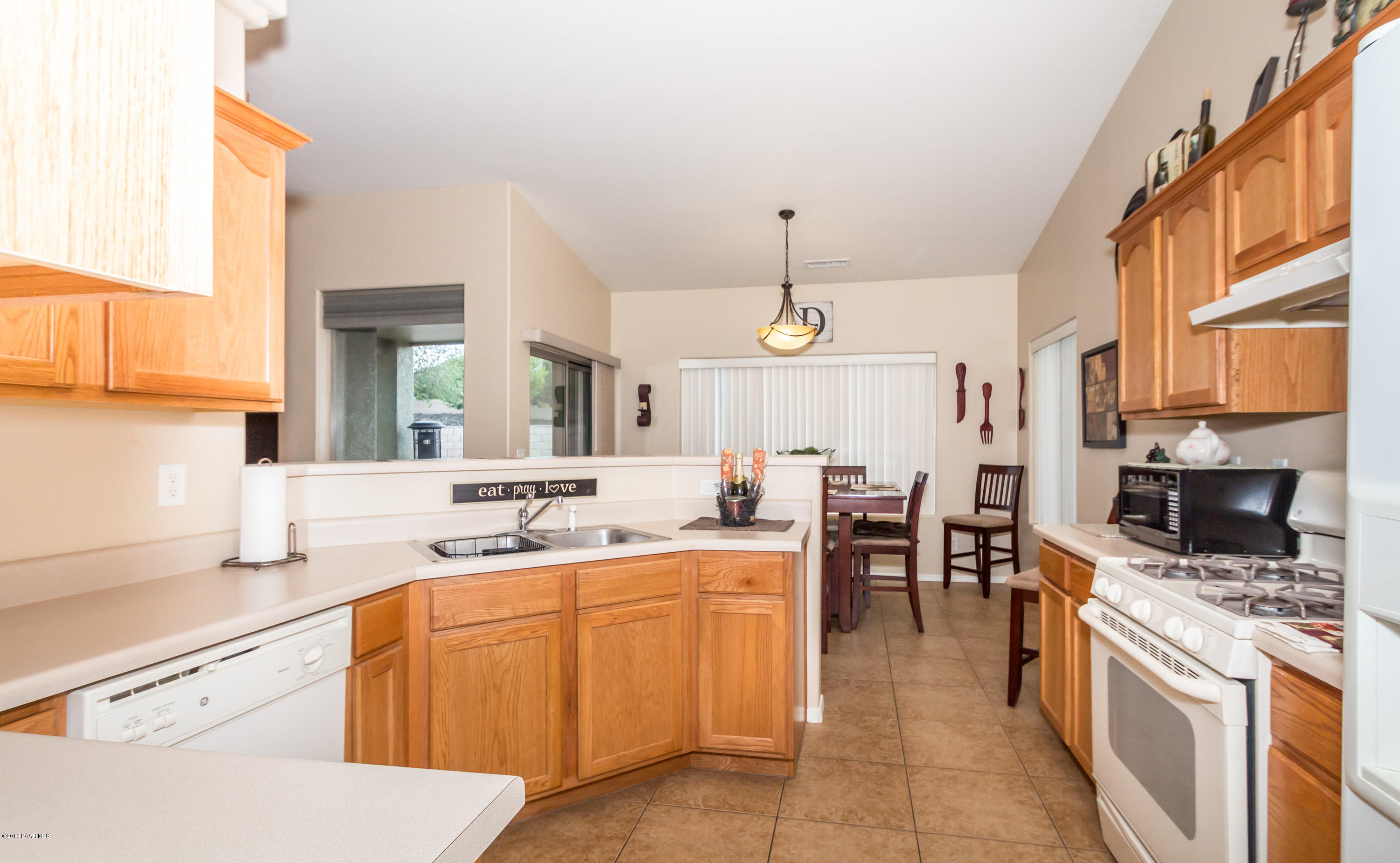 4532 North Reston Place Prescott Valley, AZ 86314 - Photo 7 of 27 Kitchen