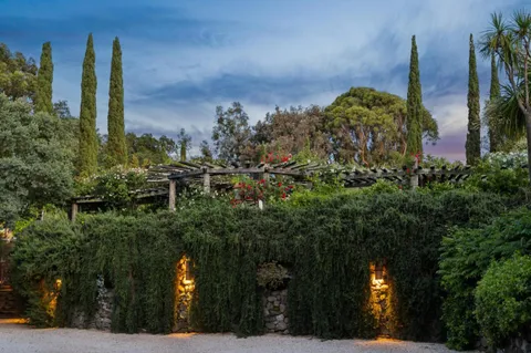 $14,900,000 | 600 Moore Road, Woodside, CA 94062