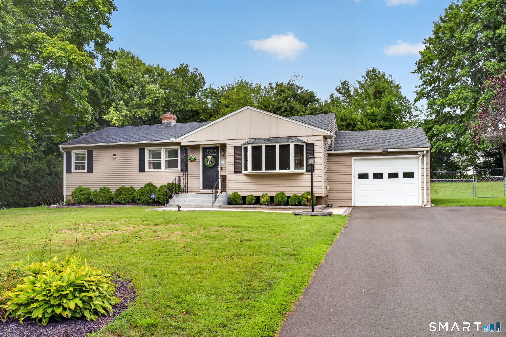4 Palmer Road North Haven, CT 06473 - Photo 1 of 40 Gallery Image 1