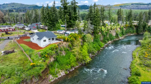 $594,000 | 241 Dogwood Drive, Gates, OR 97346