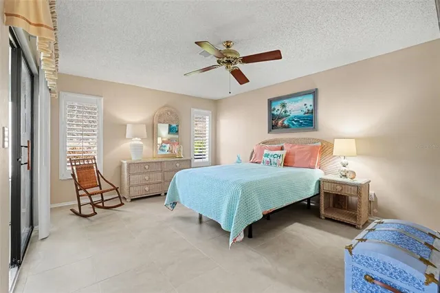 $420,000 | 3529 Oak Lake Drive, Palm Harbor, FL 34684