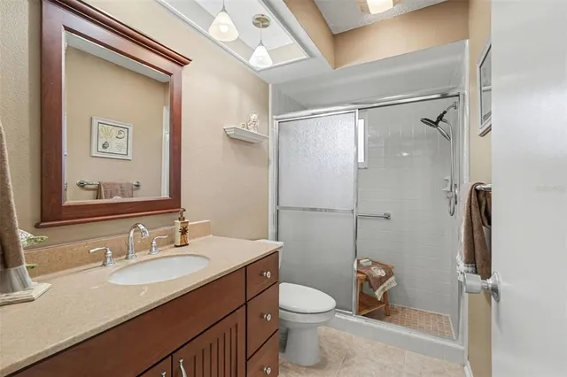 $420,000 | 3529 Oak Lake Drive, Palm Harbor, FL 34684