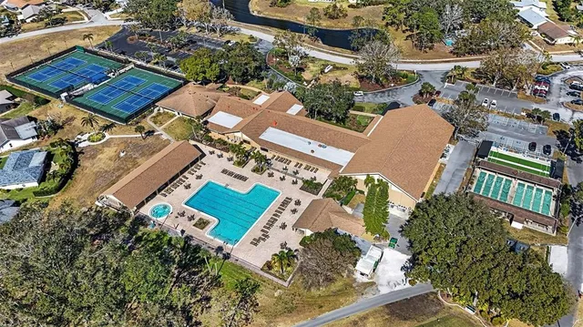 $420,000 | 3529 Oak Lake Drive, Palm Harbor, FL 34684