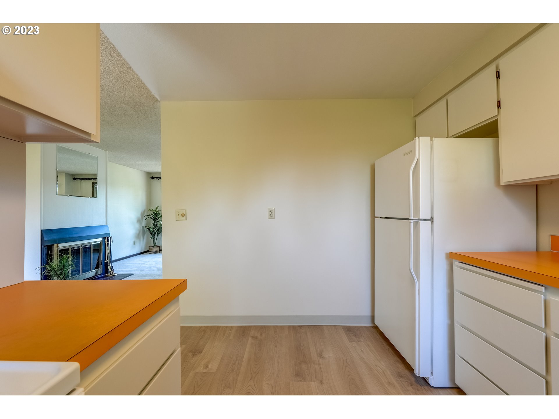 18340 Southwest Rosa Road Beaverton, OR 97078 - Photo 11 of 41 Kitchen