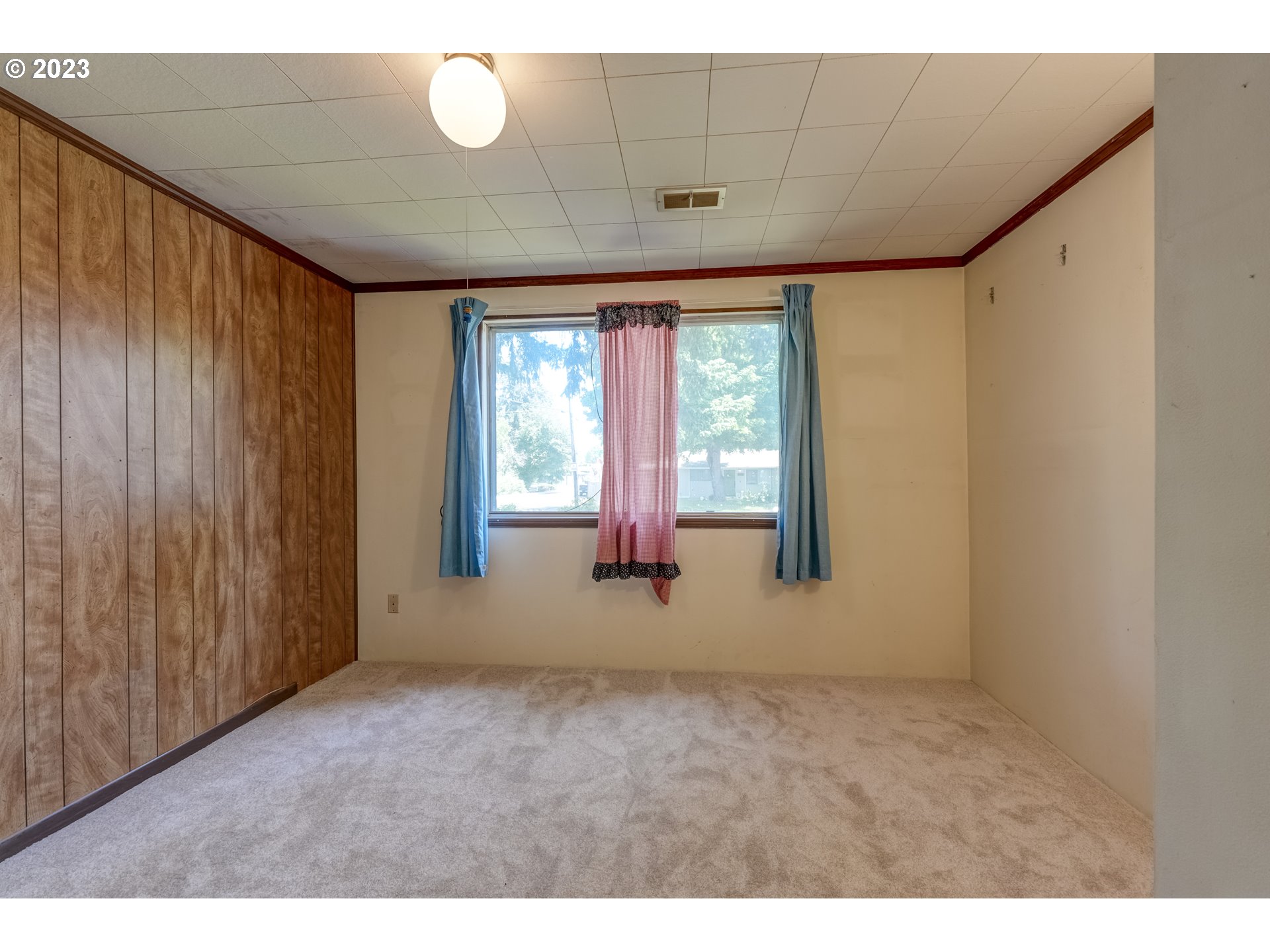 18340 Southwest Rosa Road Beaverton, OR 97078 - Photo 25 of 41 Bedroom