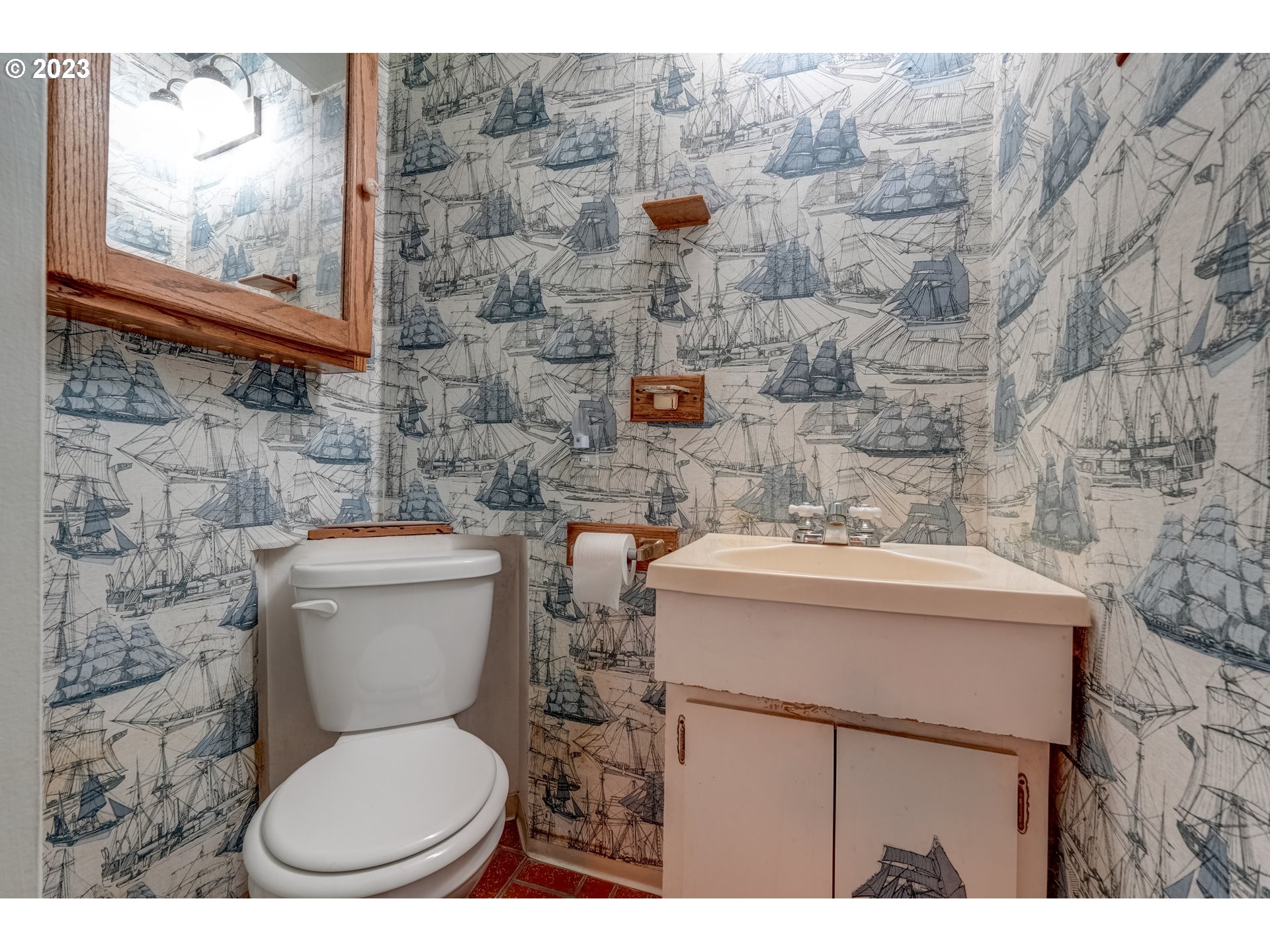 18340 Southwest Rosa Road Beaverton, OR 97078 - Photo 30 of 41 Bathroom