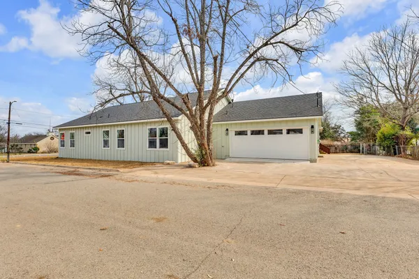 $1,199,000 | 2102 South Church Street, Georgetown, TX 78626