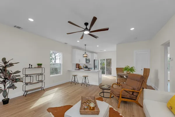 $1,199,000 | 2102 South Church Street, Georgetown, TX 78626