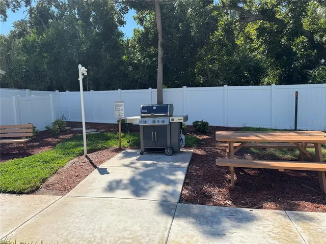 $165,000 | 12760 Indian Rocks Road, Unit 406, Largo, FL 33774