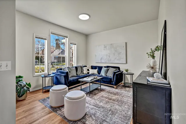 $538,888 | 6201 North Fountain Lane, Garden City, ID 83714