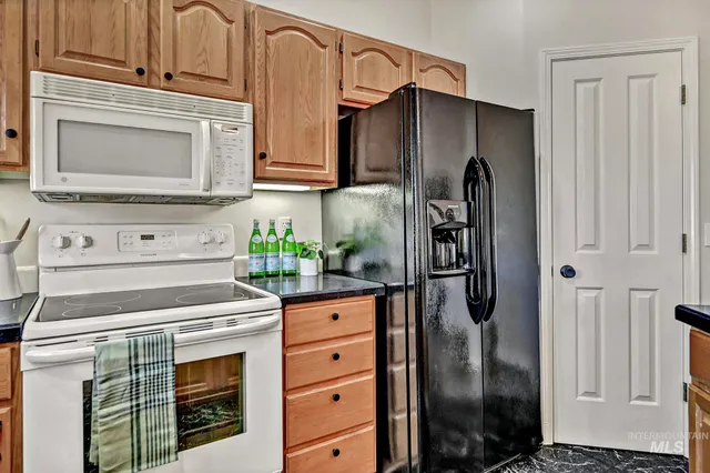 $538,888 | 6201 North Fountain Lane, Garden City, ID 83714