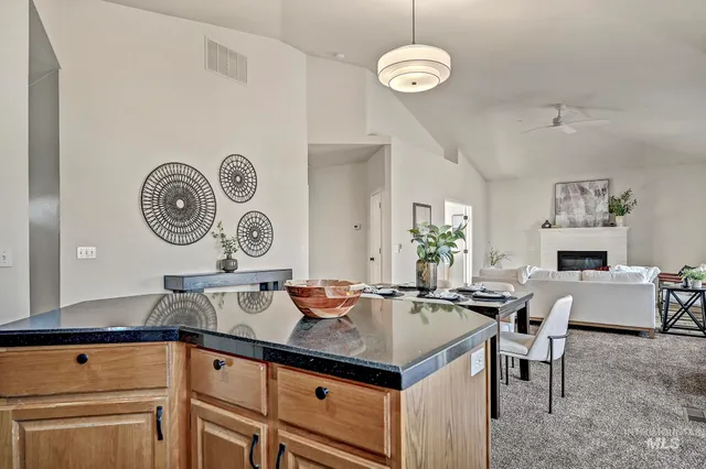 $538,888 | 6201 North Fountain Lane, Garden City, ID 83714