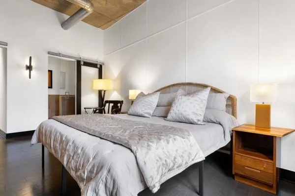 $399,900 | 206 11th Street Northeast, Unit 205, Atlanta, GA 30309