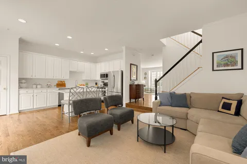 $600,000 | 41 Inkberry Circle, Gaithersburg, MD 20877