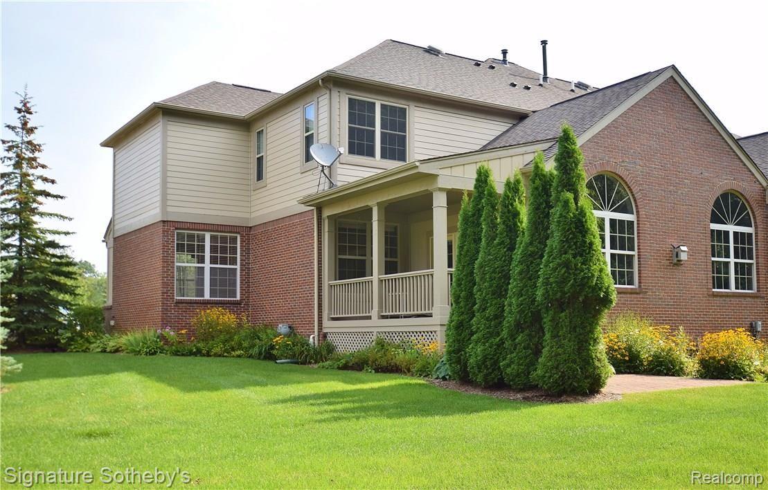 2453 Winding Brook Court Rochester, MI 48309 - Photo 28 of 31 27back of home `.JPG